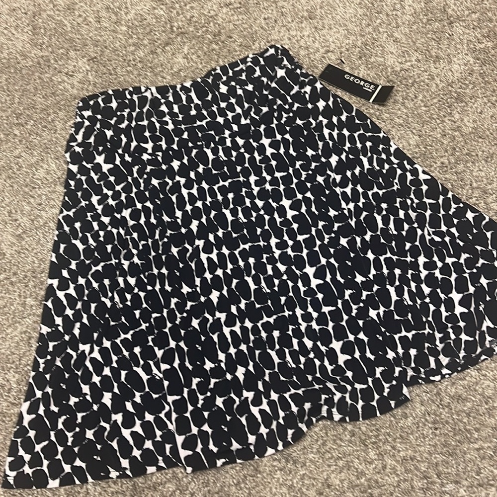 George Dots Skirt. abstracts size L NWT - Picture 3 of 5